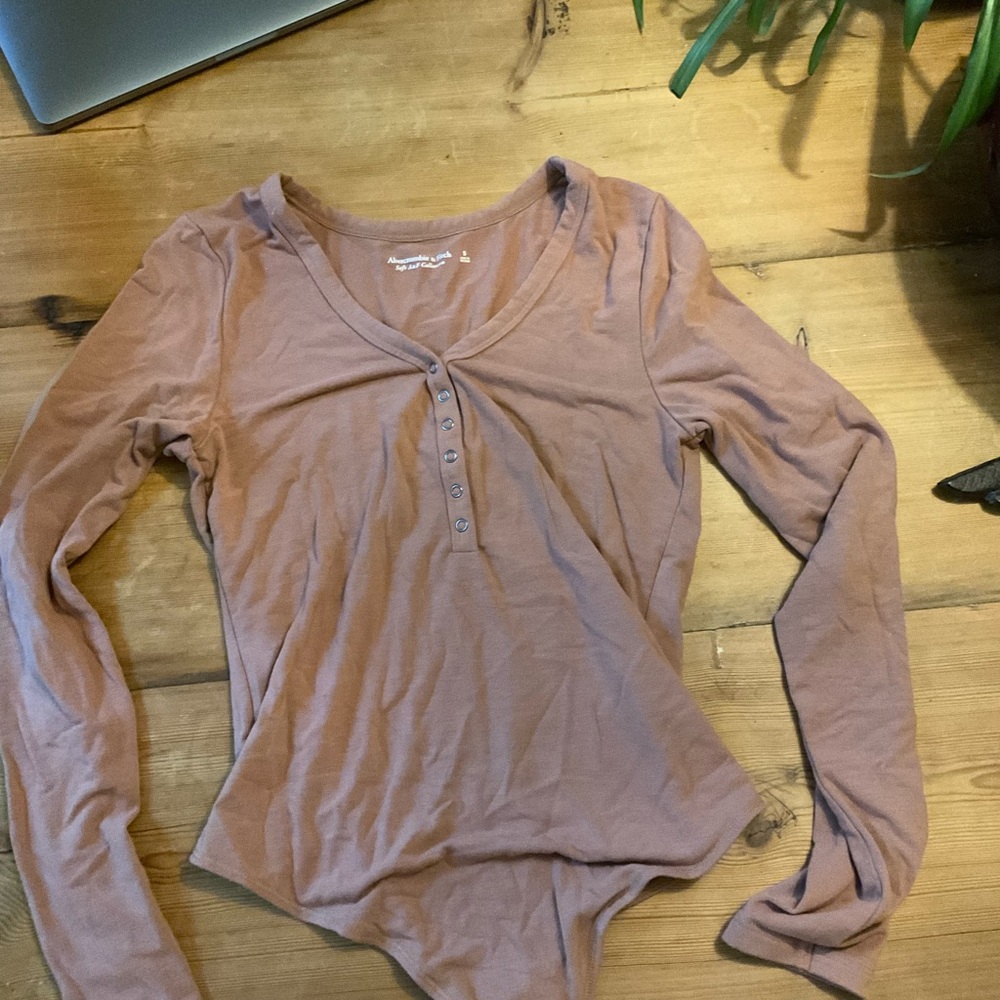 Long sleeve Abercrombie Bodysuit, Henley Style, Small.